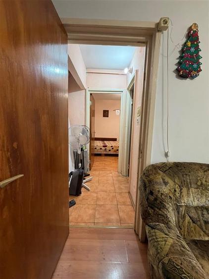 Apartament cu 2 camere semidecomandat în Apusului