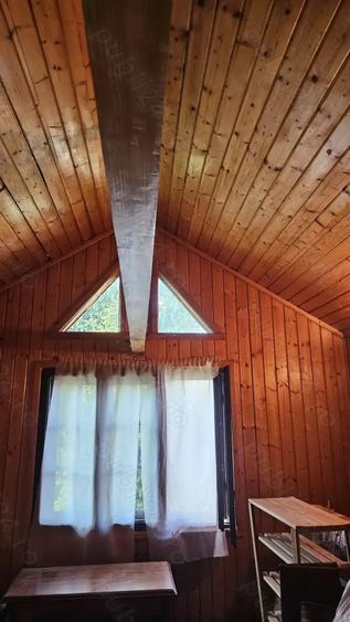Casă cu 4 camere cu Teren 1300 Mp în Dițești