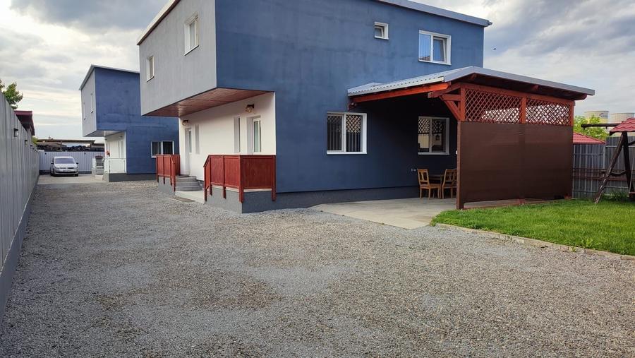 Casă cu 3 camere cu Teren 30 Mp în Criș