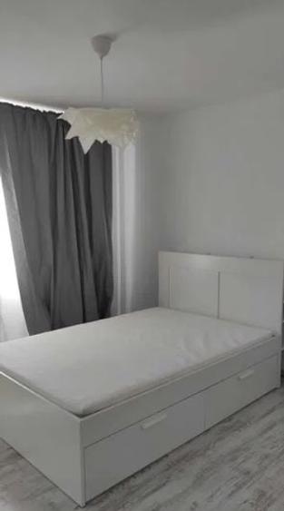 Apartament cu 2 camere semidecomandat, mobilat în Titan