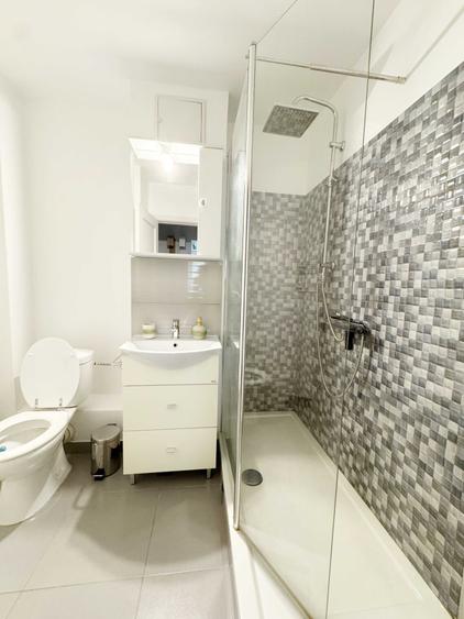 Apartament cu 2 camere decomandat în Spitalul Județean