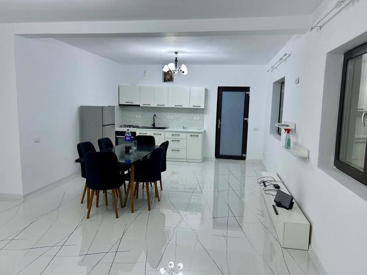 Casă cu 3 camere în Central