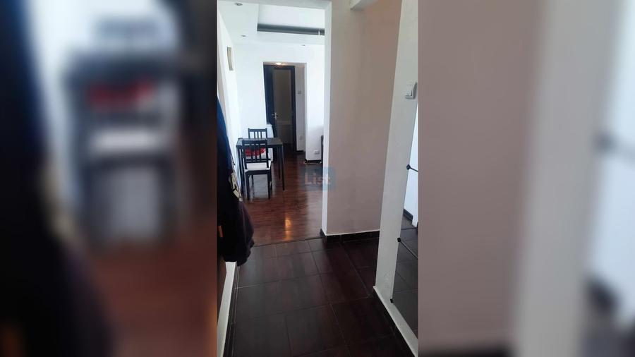 Apartament cu 3 camere semidecomandat, mobilat în Ghencea