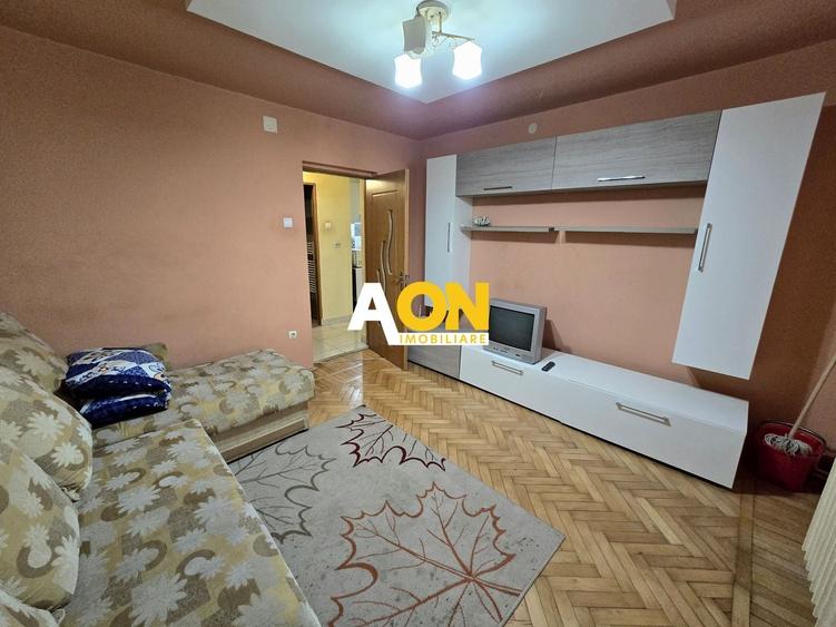 Apartament cu 2 camere decomandat, mobilat în Cetate