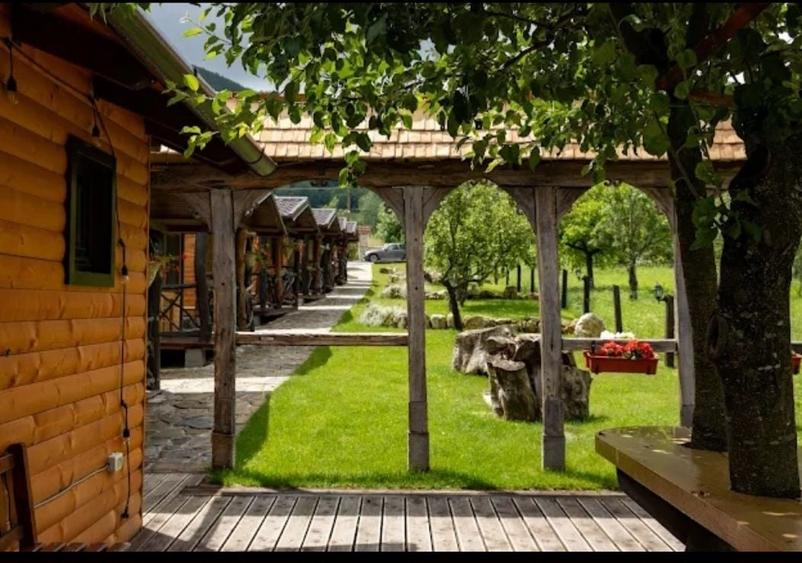 Casă cu 4 camere în Vălișoara