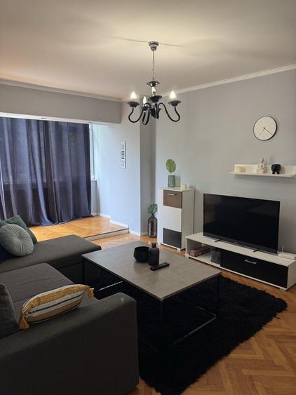 Apartament cu 2 camere decomandat în Ultracentral