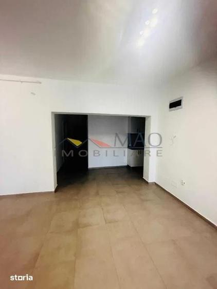 Apartament cu 4 camere decomandat în Libertății