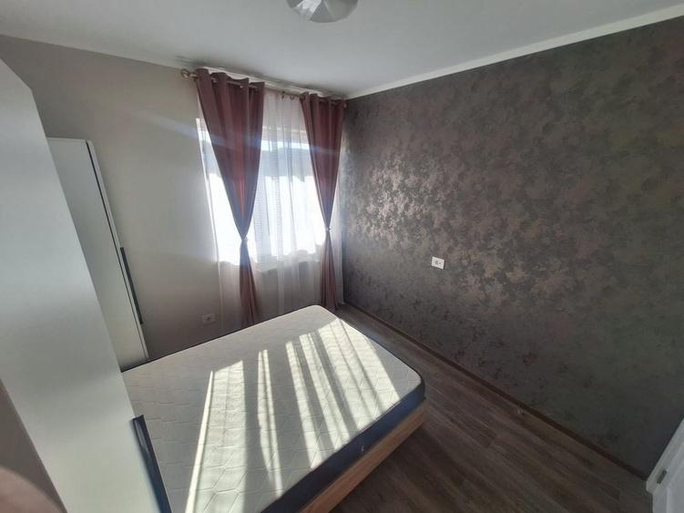 Apartament cu 3 camere decomandat în Nufărul