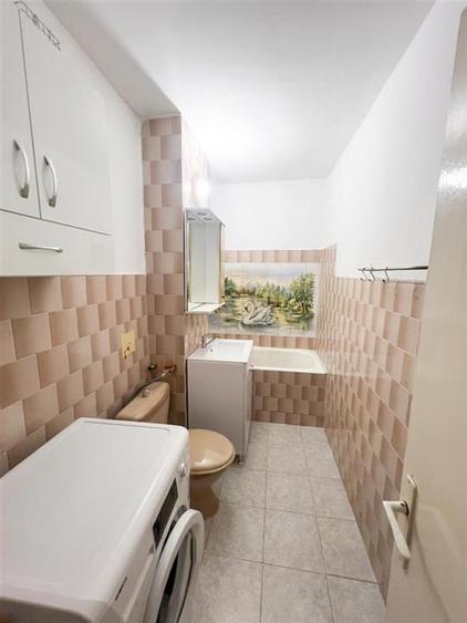 Apartament cu 3 camere decomandat în Dacia