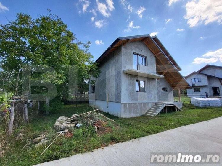 Casă cu 4 camere cu Teren 500 Mp în Bârnova