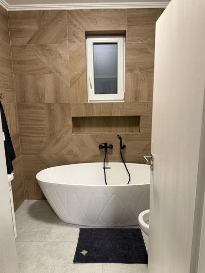 Apartament cu 3 camere decomandat în Giroc