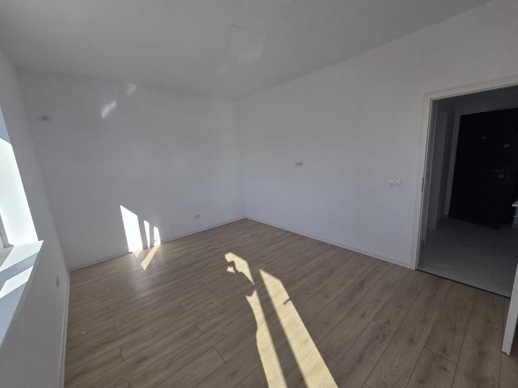 Apartament cu 2 camere decomandat în Giroc