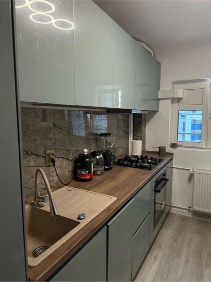Apartament cu 2 camere decomandat în Obor