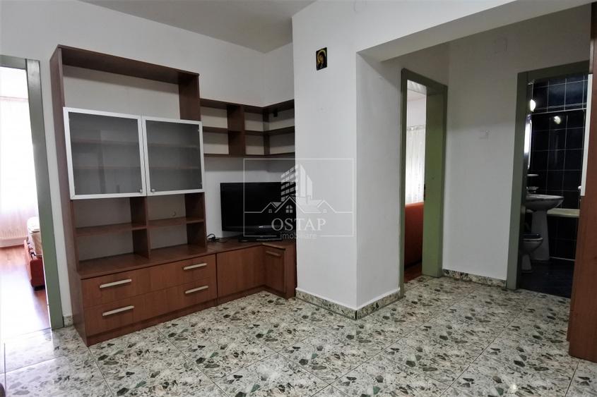 Apartament cu 3 camere decomandat, mobilat în Central
