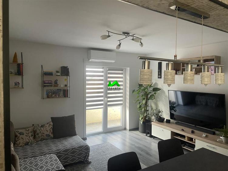 Apartament cu 3 camere decomandat, mobilat în Hipodrom 3