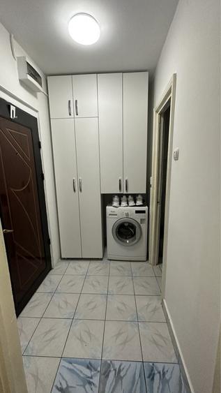 Garsonieră decomandată în Mihai Bravu