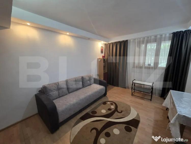 Apartament cu 2 camere decomandat în Micro 20