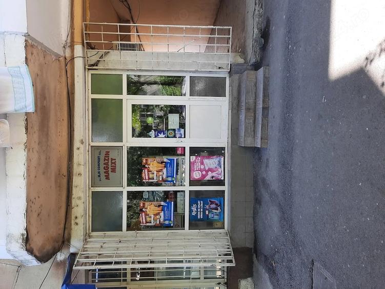 Spațiu comercial, de 70 mp, în 2 Moldoveni