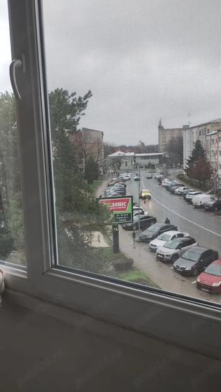Apartament cu 4 camere decomandat în Ultracentral