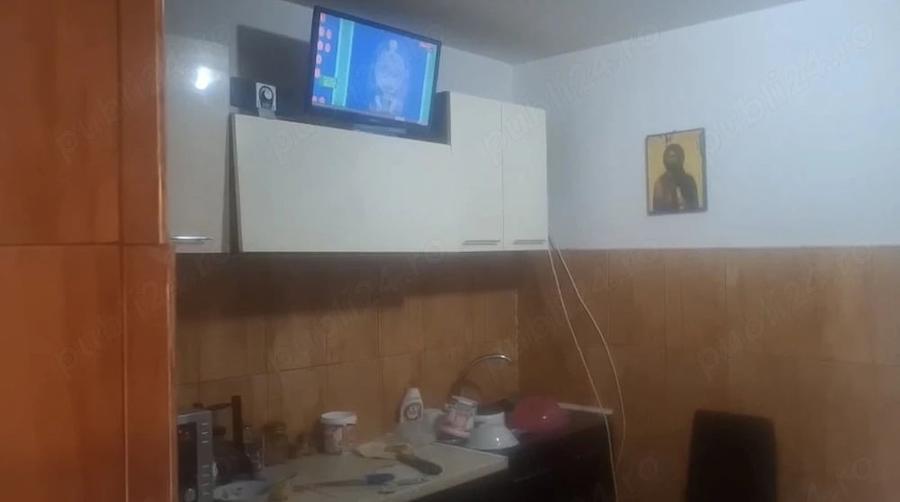Apartament cu 2 camere semidecomandat în Poarta 6