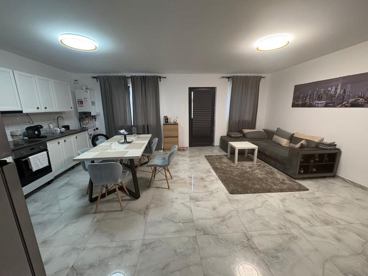 Casă cu 4 camere în Central