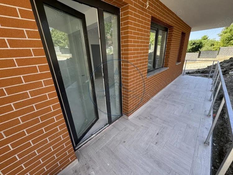 Apartament cu 3 camere decomandat în Cetății