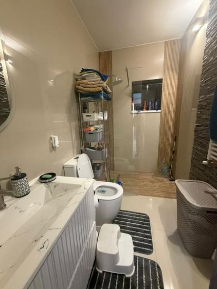 Casă individuală cu 4 camere cu Canalizare în Exterior Vest
