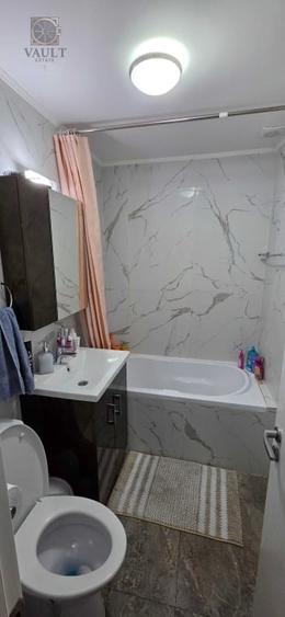 Apartament cu 4 camere decomandat, mobilat în Lujerului