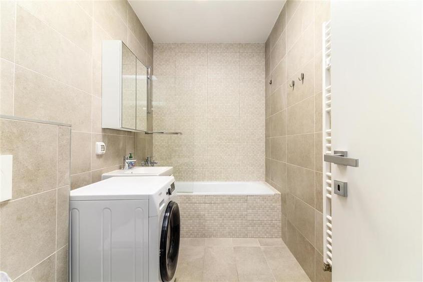 Apartament cu 2 camere semidecomandat în Mărăști