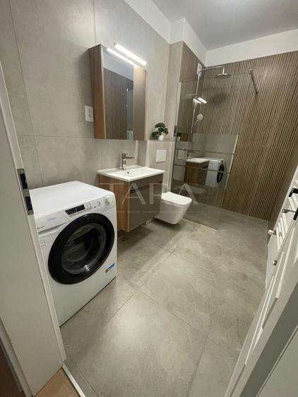 Apartament cu 2 camere semidecomandat, mobilat în Florești