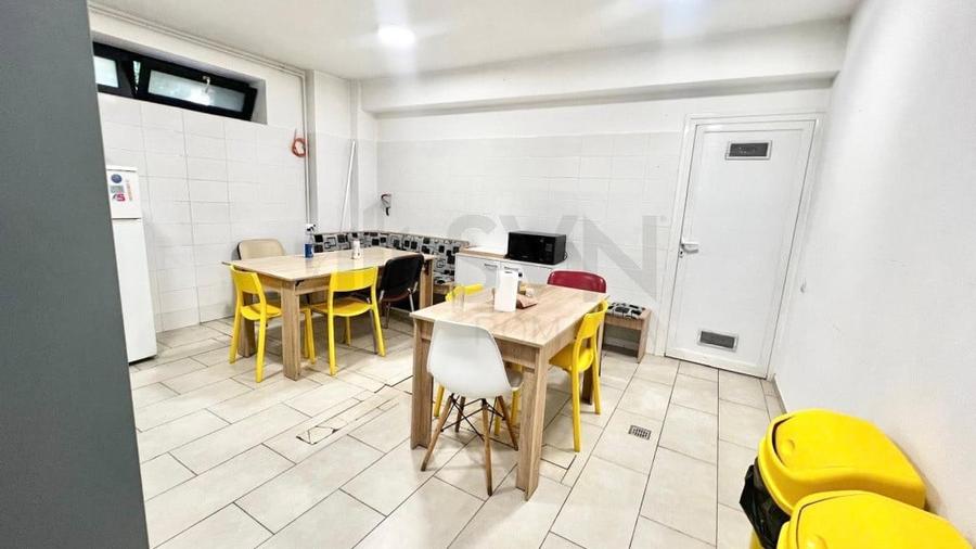 Spațiu comercial, de 699 mp, în Central