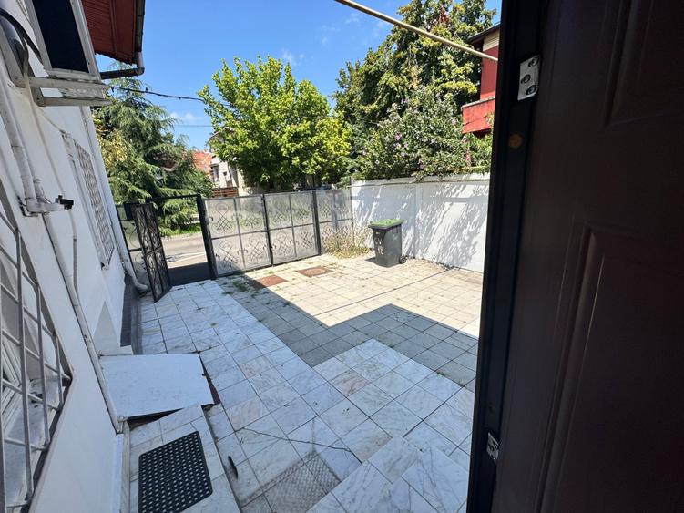 Casă individuală cu 4 camere cu Canalizare în Vatra Luminoasă
