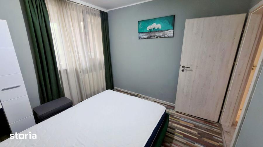 Apartament cu 3 camere semidecomandat, mobilat în Tei