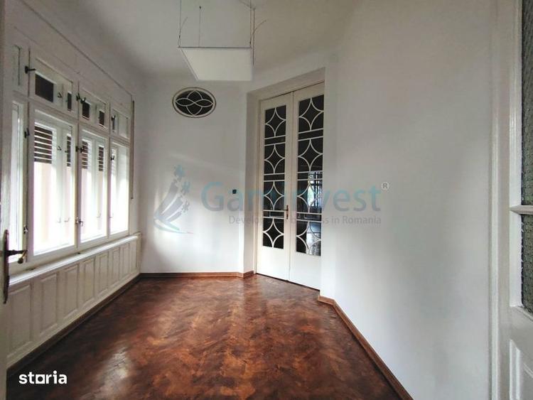 Apartament cu 4 camere în Ultracentral