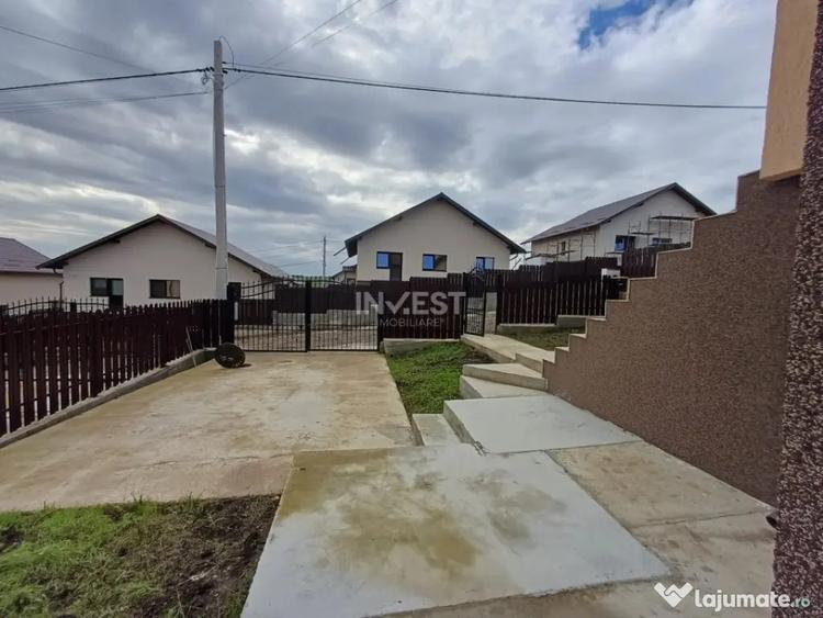 Casă cu 3 camere cu Canalizare în Miroslava