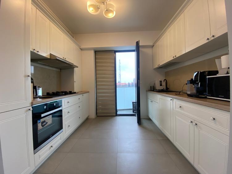 Apartament cu 2 camere, mobilat în Băneasa