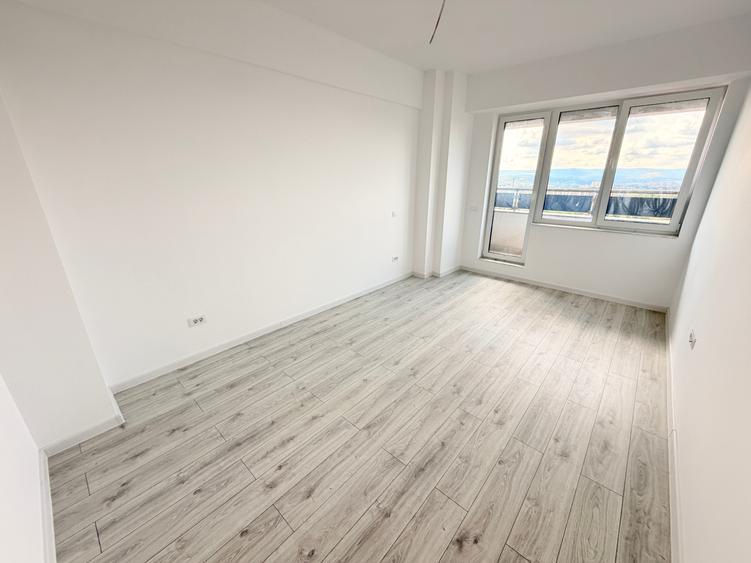 Penthouse cu 4 camere decomandat în Galata