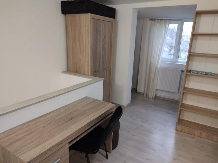 Pers fizica apart in Tatarasi statie Padurii - 4
