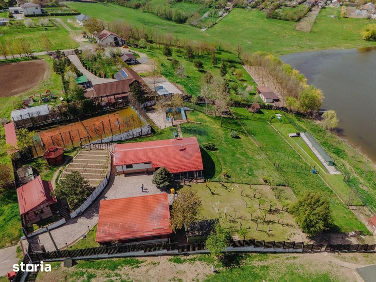 Casă cu 4 camere cu Teren 3000 Mp în Central
