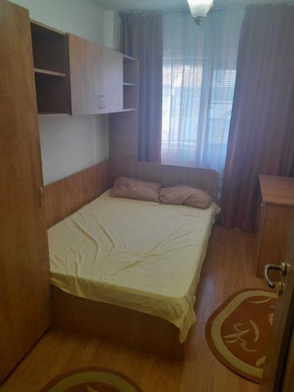Apartament cu 3 camere decomandat în Lăpuș