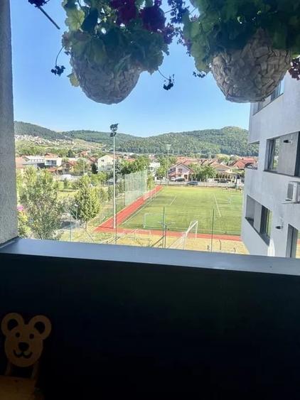 Apartament cu 2 camere semidecomandat în Florești