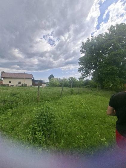 Teren de 5000 mp, în Central