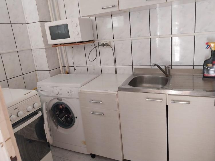 Garsonieră semidecomandată, mobilată în Galata