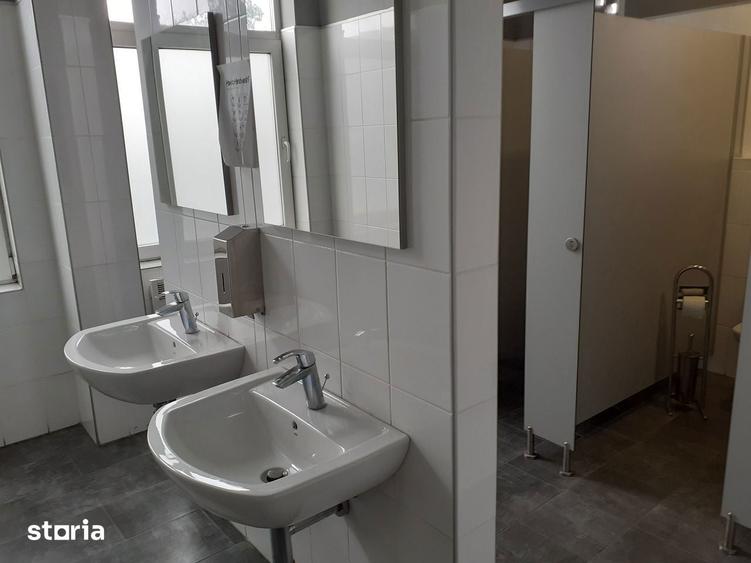 Spațiu comercial, de 3,000 mp, în Basarabia
