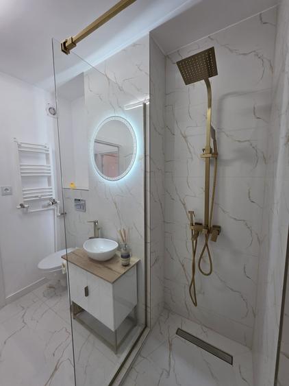 Apartament cu 2 camere decomandat în Vatra Luminoasă