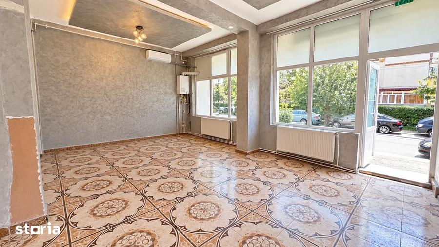 Spațiu comercial, de 60 mp, în Central