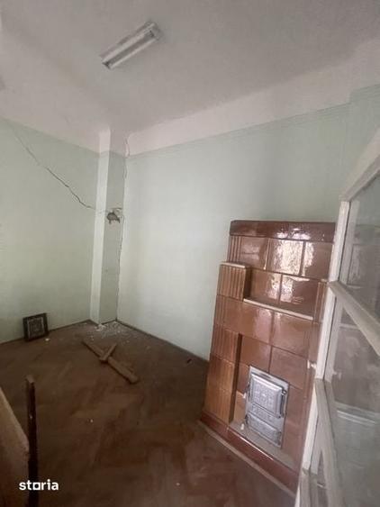 Casa de vanzare batraneasca pe teren 401mp - 6