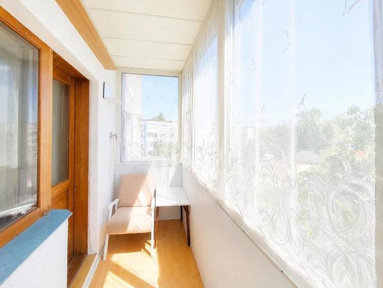 Apartament cu 2 camere semidecomandat în Girocului