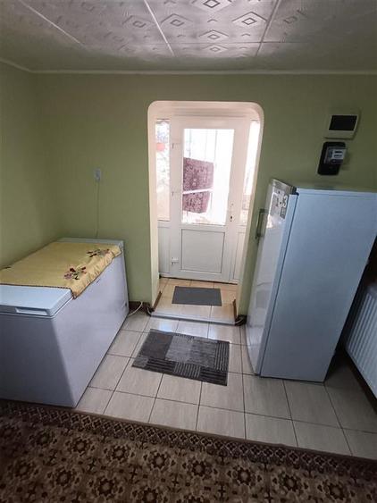 Casă individuală cu 5 camere cu Teren 182 Mp în Apollo