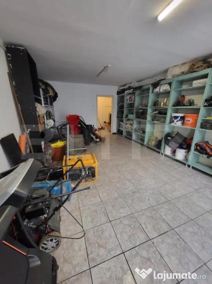 Spațiu comercial, de 27 mp, în Central
